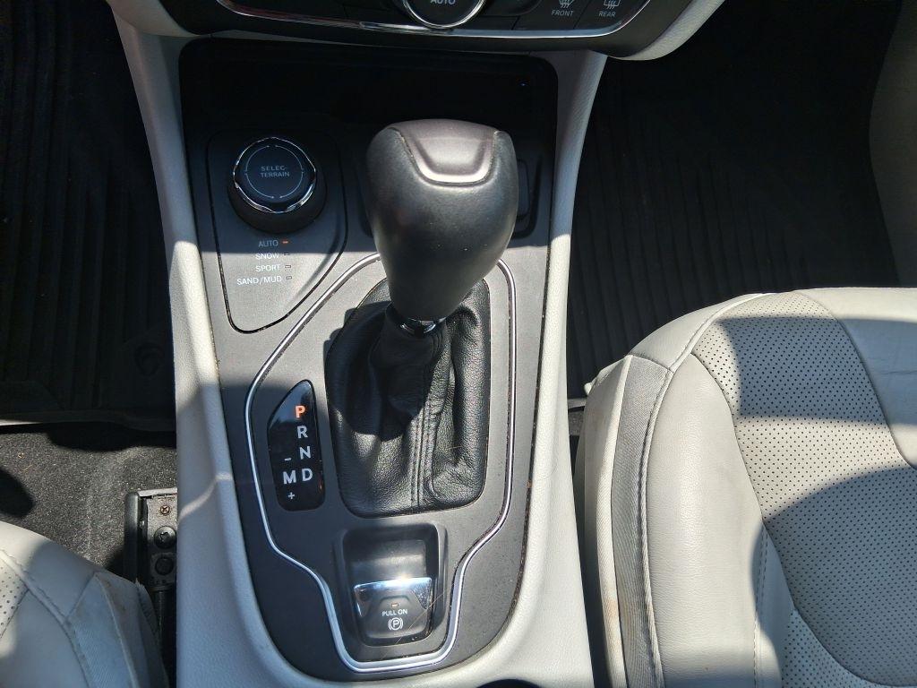 Jeep Cherokee  2021