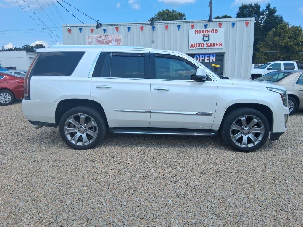 Cadillac Escalade  2017