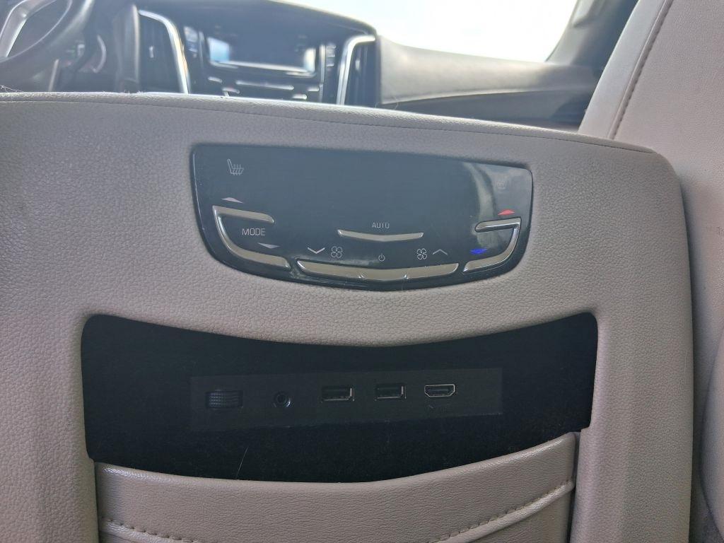 Cadillac Escalade  2017