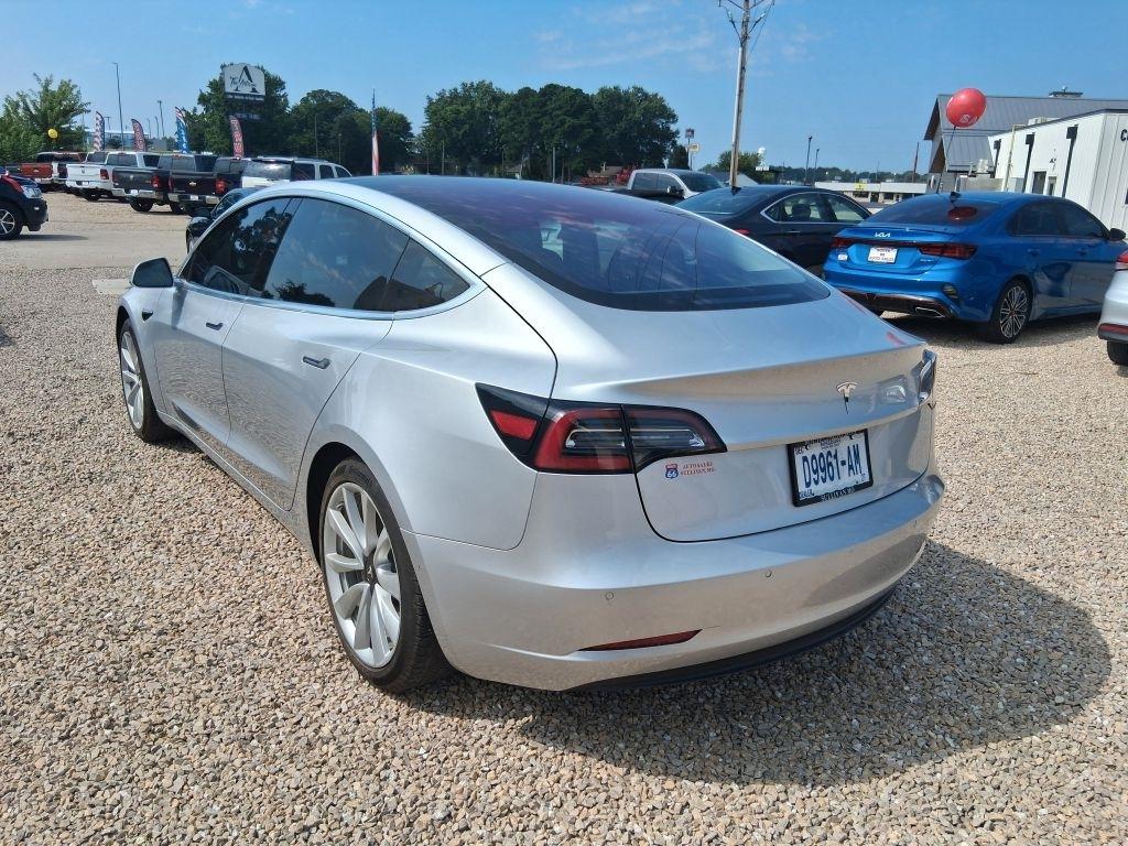 Tesla Model 3  2018