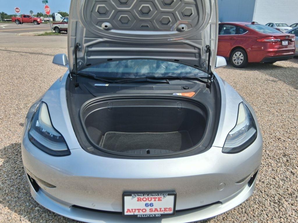 Tesla Model 3  2018