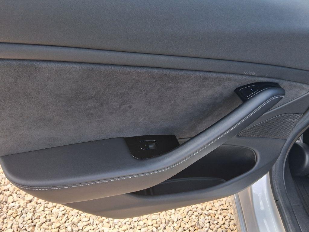 Tesla Model 3  2018