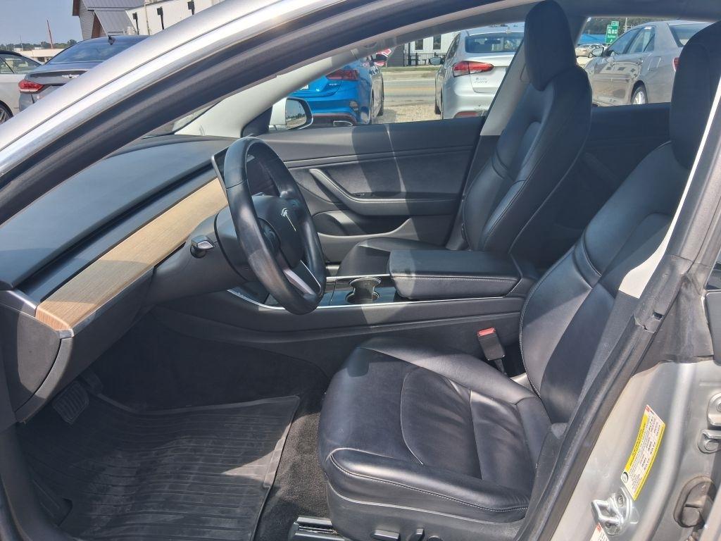 Tesla Model 3  2018