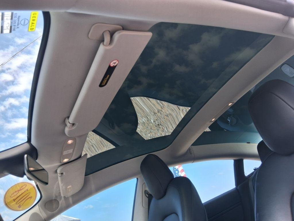 Tesla Model 3  2018
