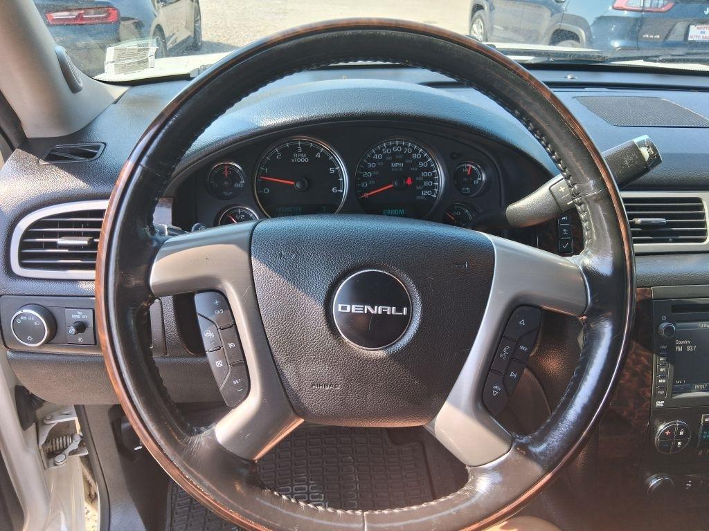 GMC Yukon Denali  2014