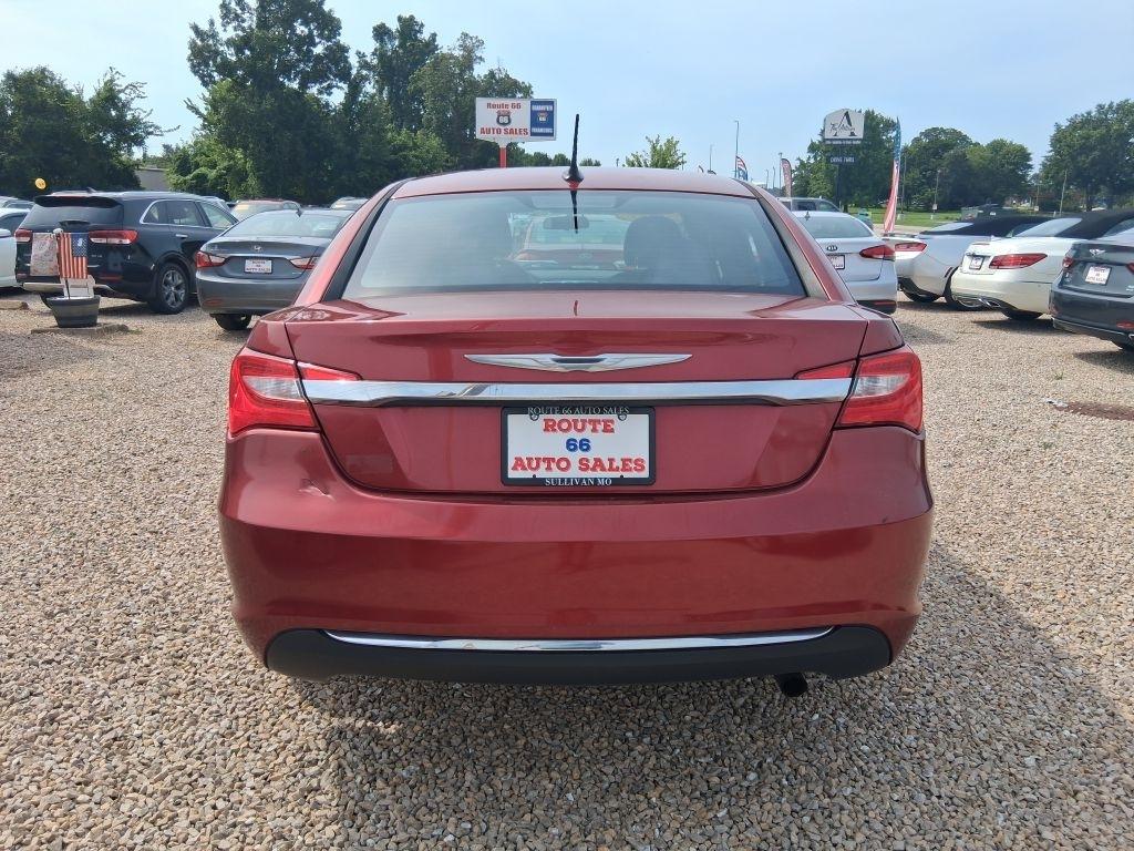 Chrysler 200  2013