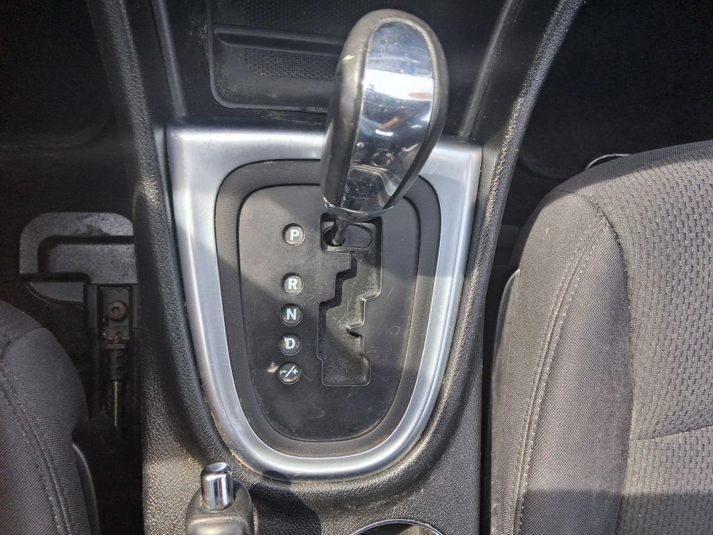 Chrysler 200  2013