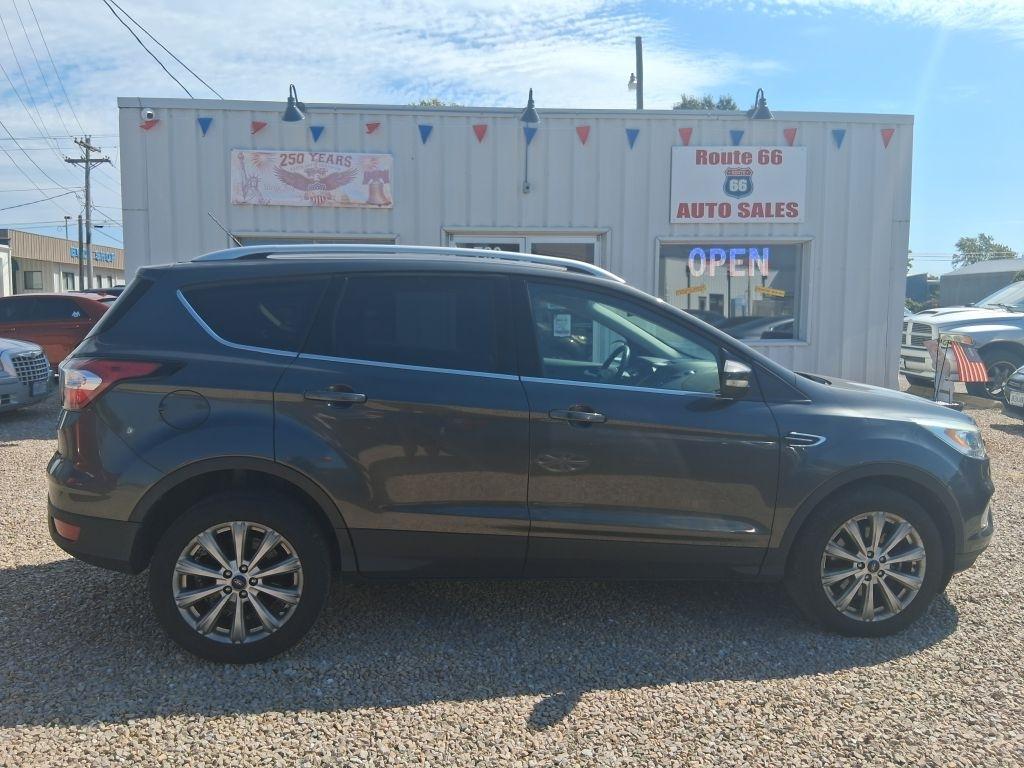 Ford Escape  2017