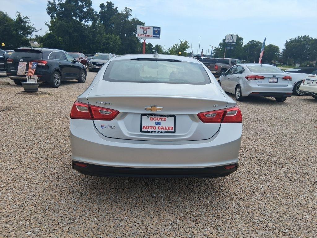 Chevrolet Malibu  2016