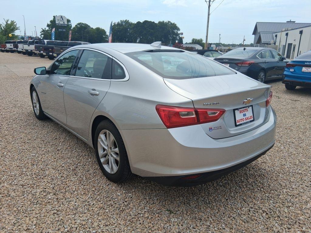 Chevrolet Malibu  2016