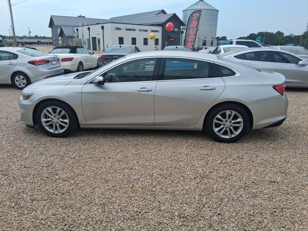 Chevrolet Malibu  2016