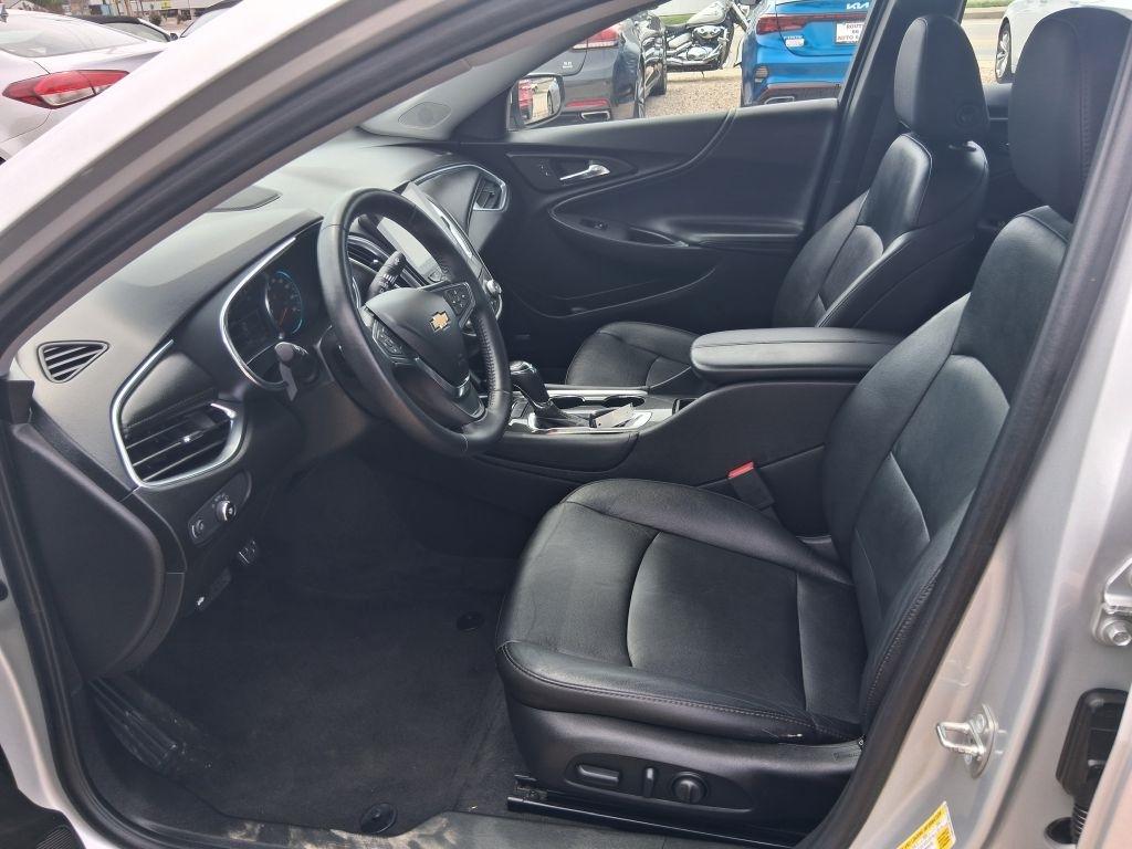 Chevrolet Malibu  2016