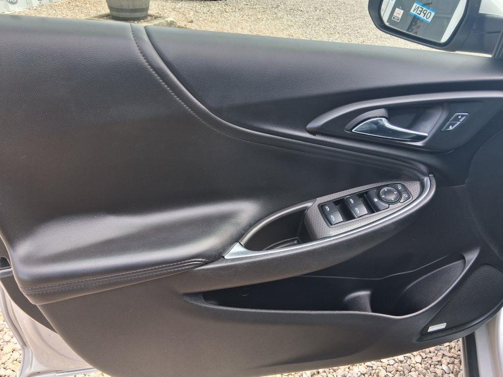 Chevrolet Malibu  2016