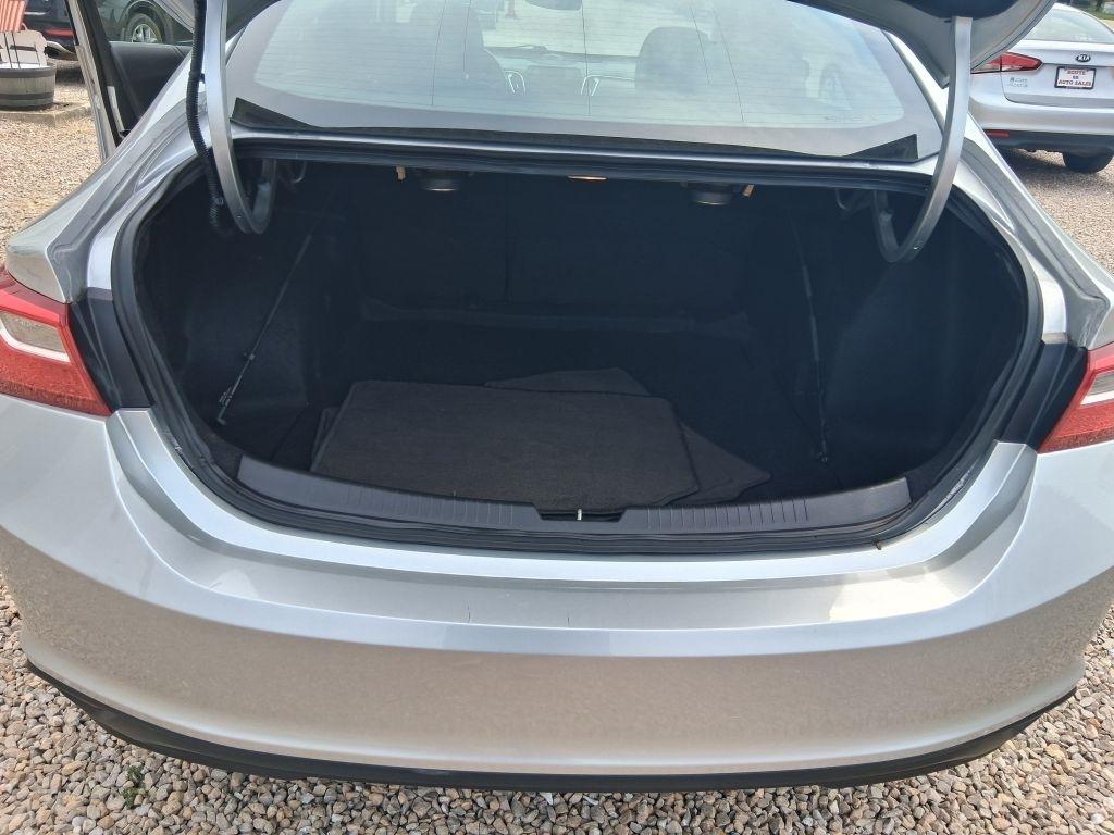 Chevrolet Malibu  2016