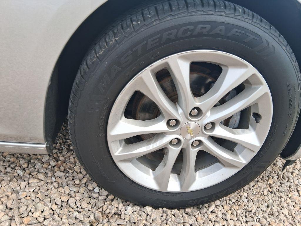 Chevrolet Malibu  2016