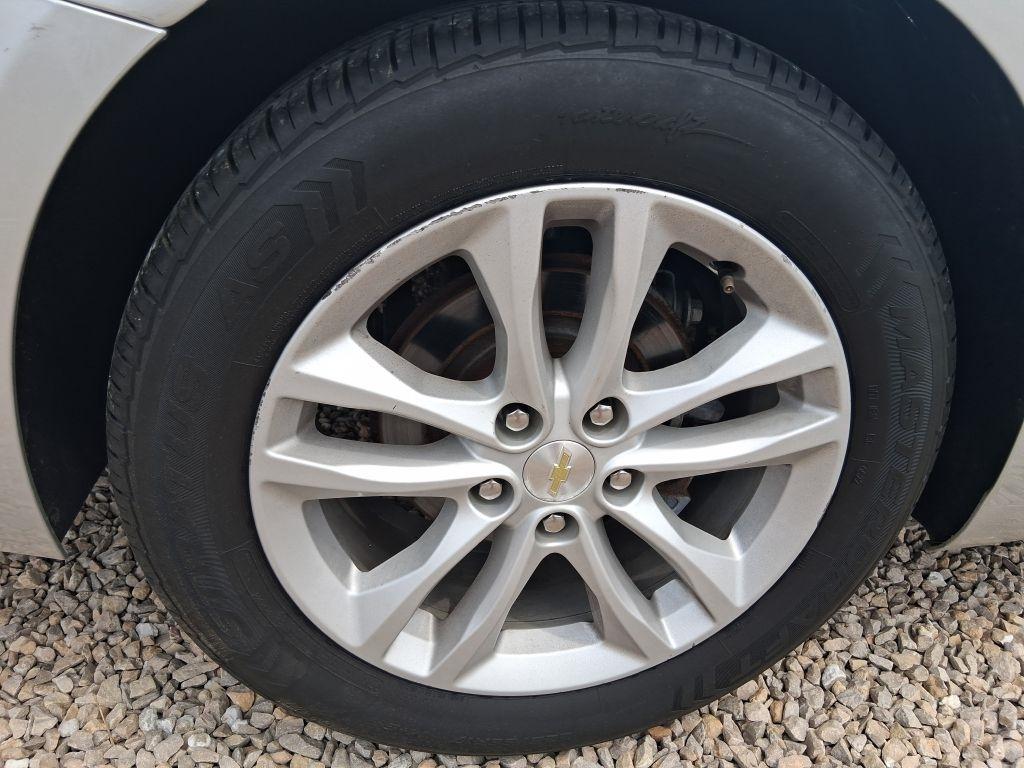Chevrolet Malibu  2016