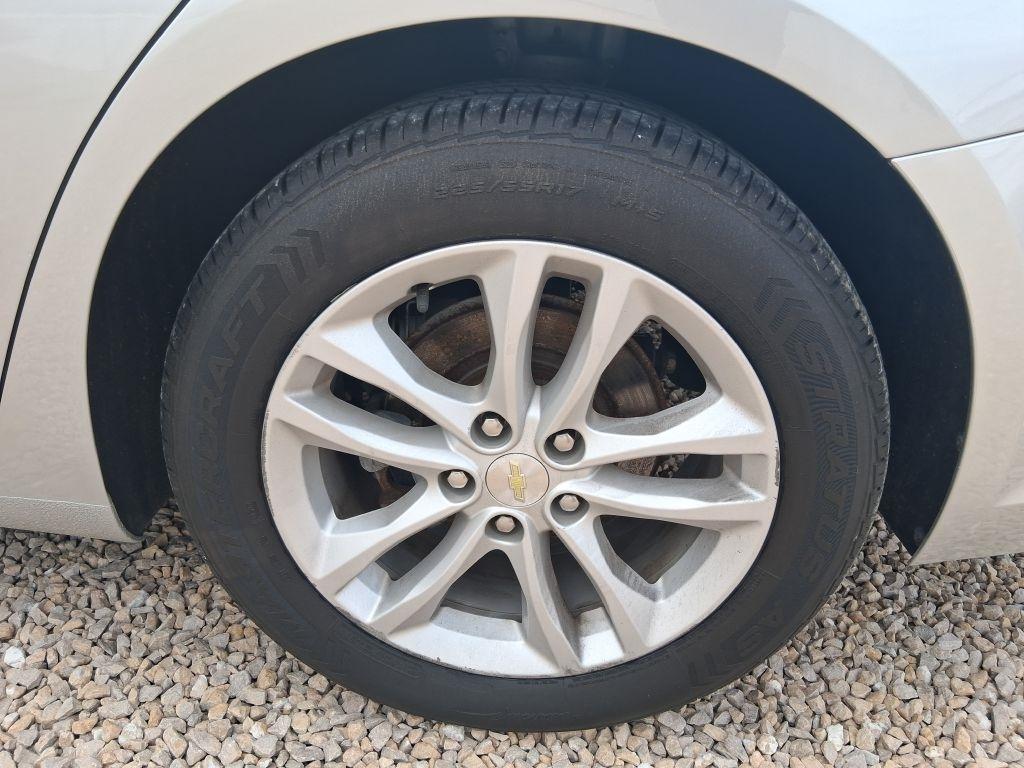 Chevrolet Malibu  2016