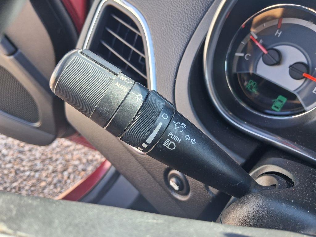 Chrysler 200  2012