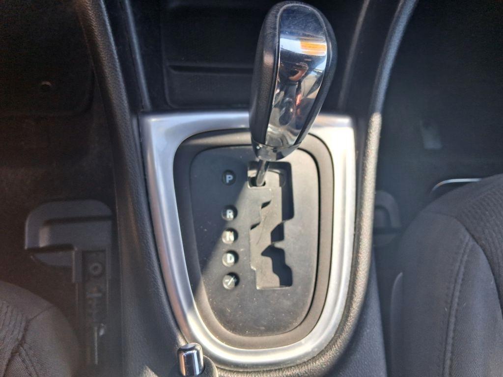 Chrysler 200  2012