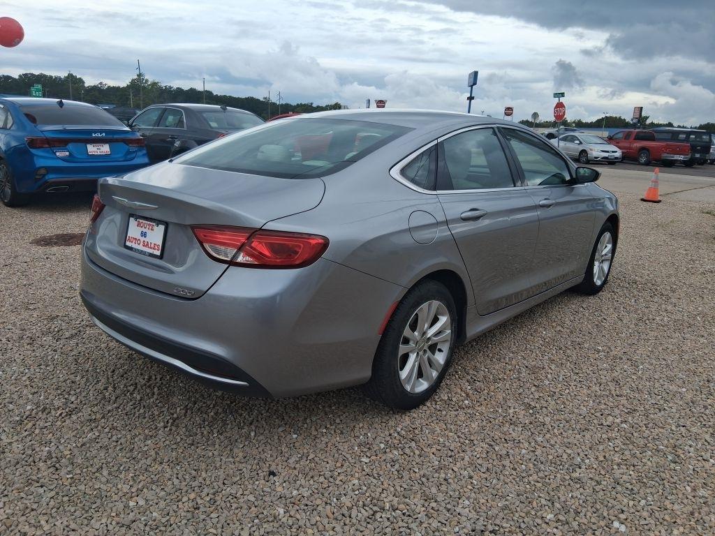 Chrysler 200  2016