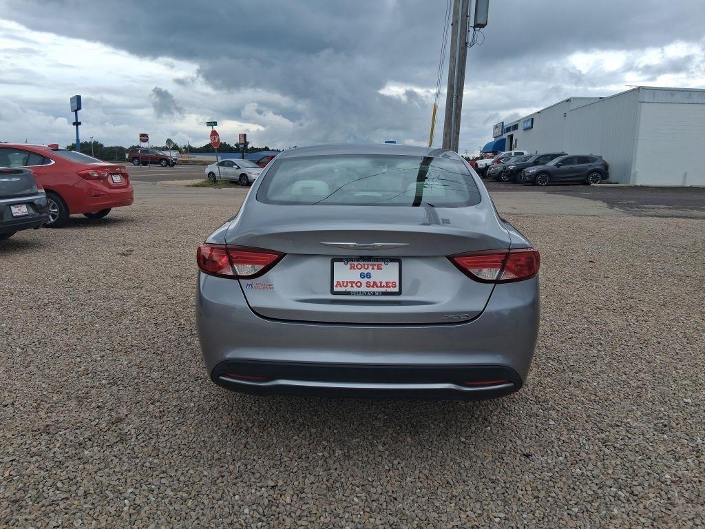 Chrysler 200  2016
