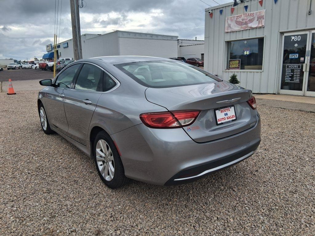 Chrysler 200  2016