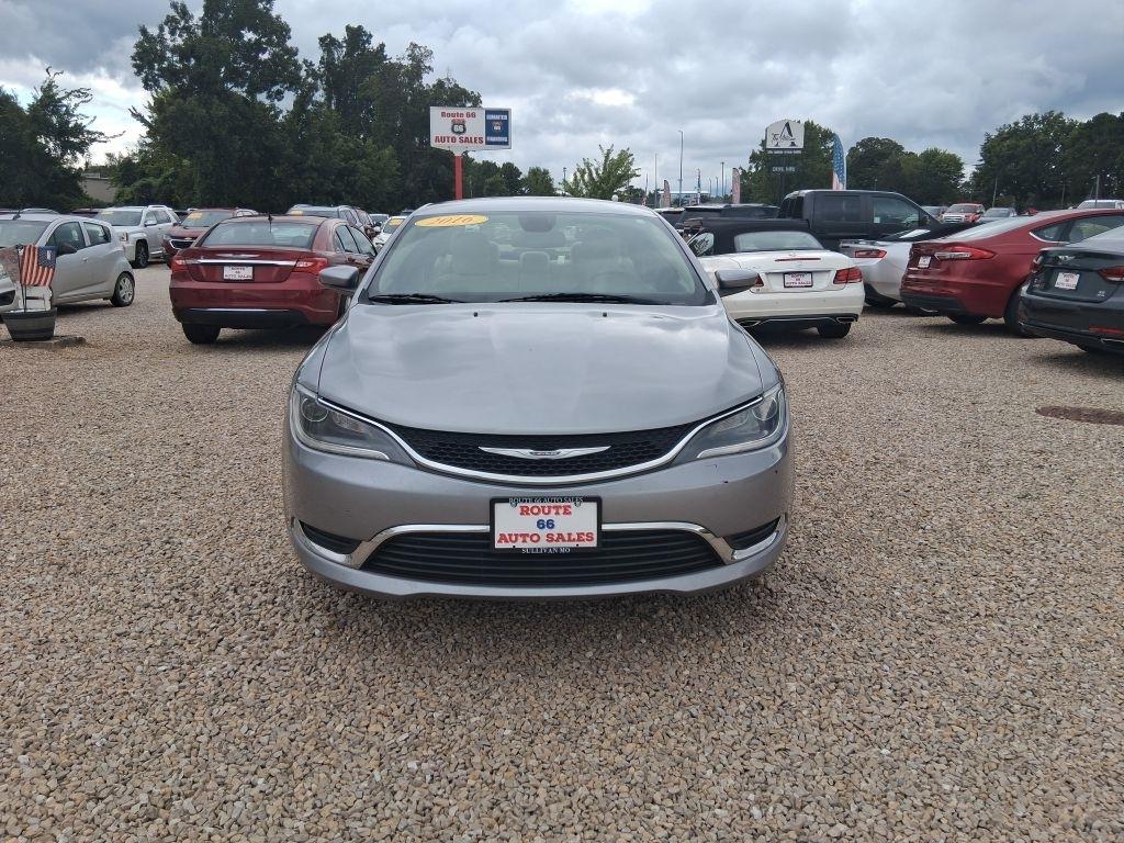 Chrysler 200  2016