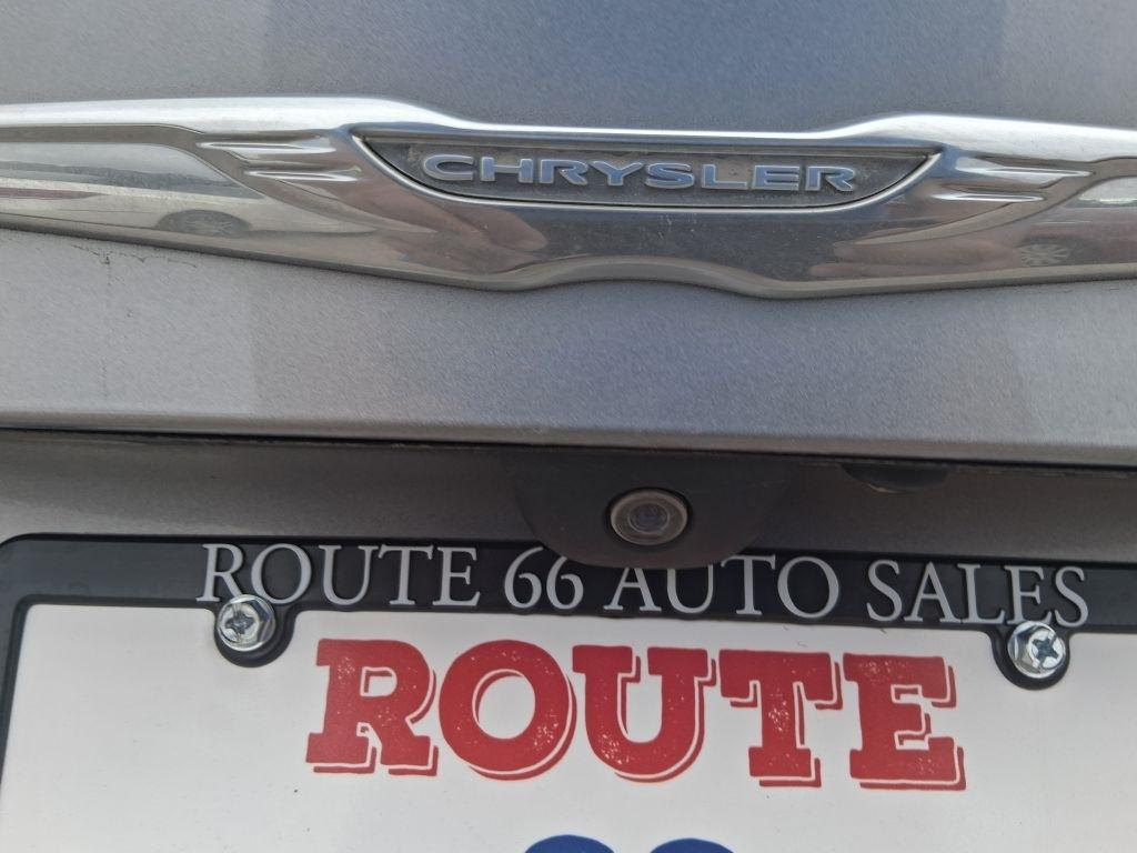 Chrysler 200  2016