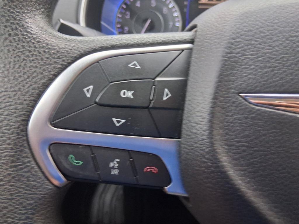 Chrysler 200  2016