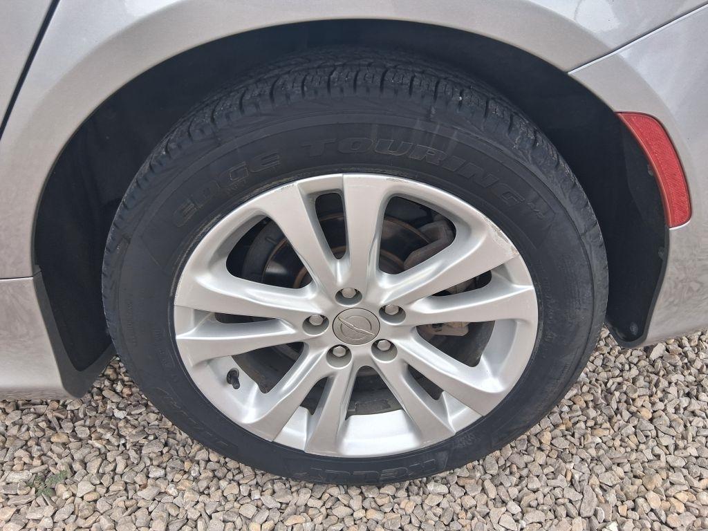 Chrysler 200  2016