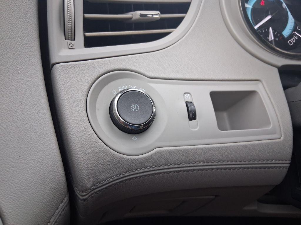 Buick LaCrosse  2010