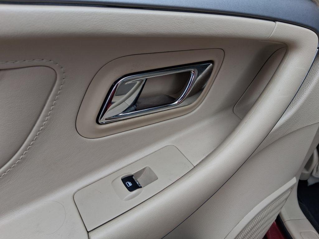Ford Taurus  2014