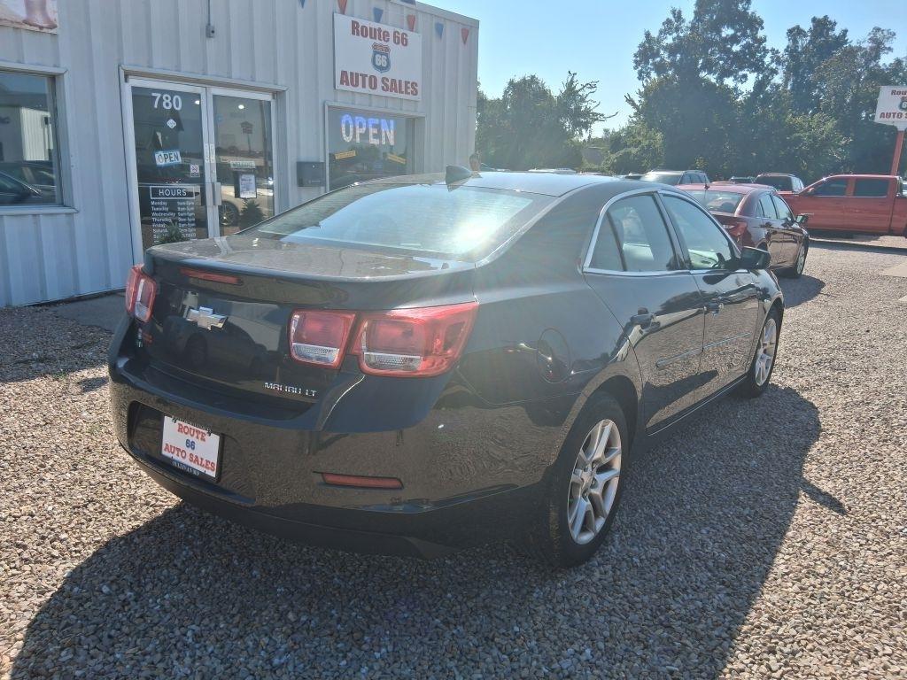 Chevrolet Malibu  2015