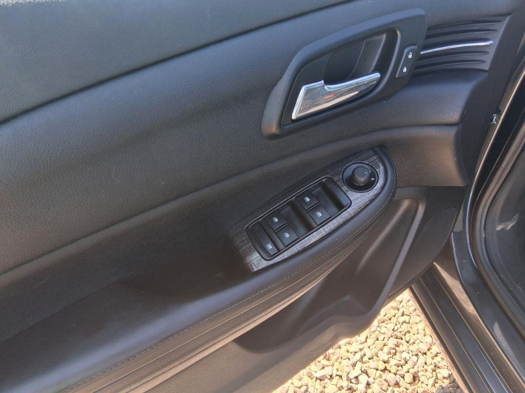 Chevrolet Malibu  2015