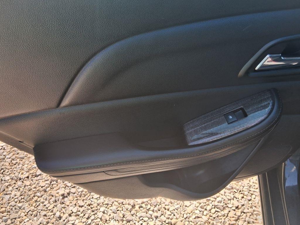 Chevrolet Malibu  2015