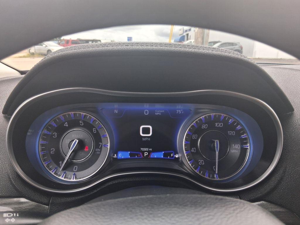 Chrysler 300 Touring 2021