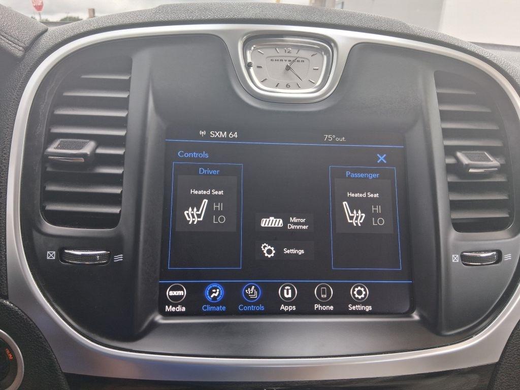 Chrysler 300 Touring 2021
