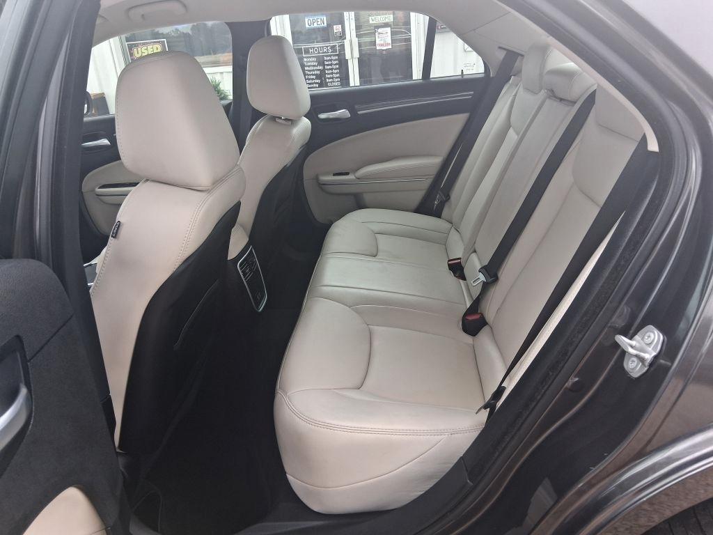 Chrysler 300 Touring 2021