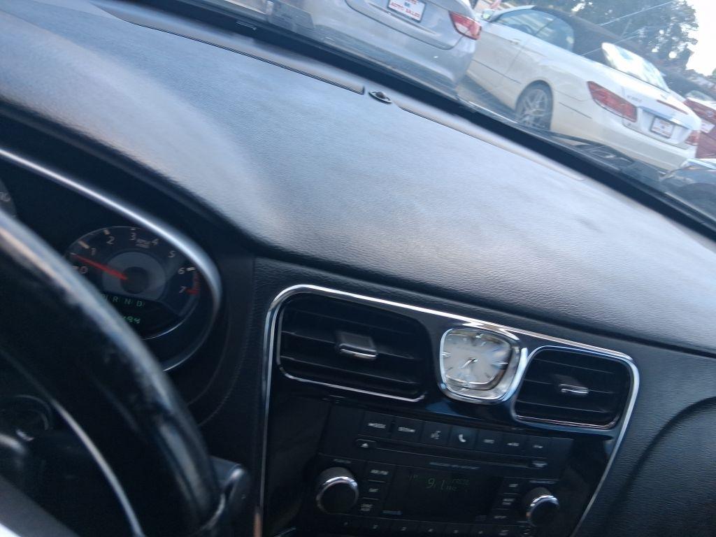 Chrysler 200  2013