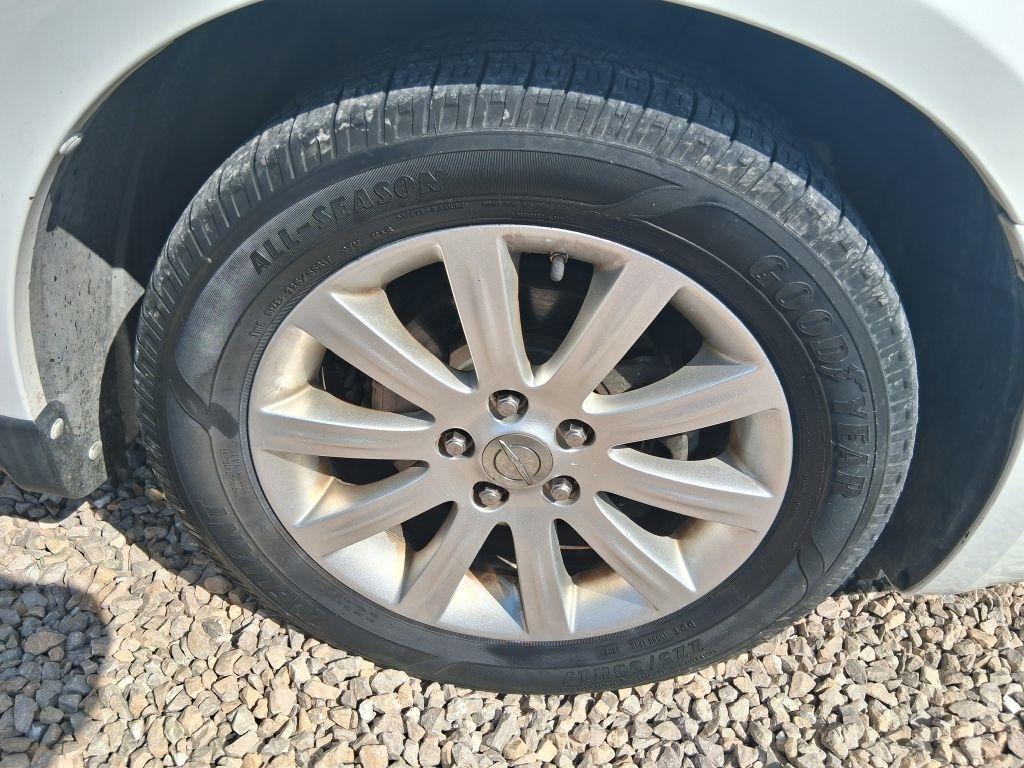 Chrysler 200  2013