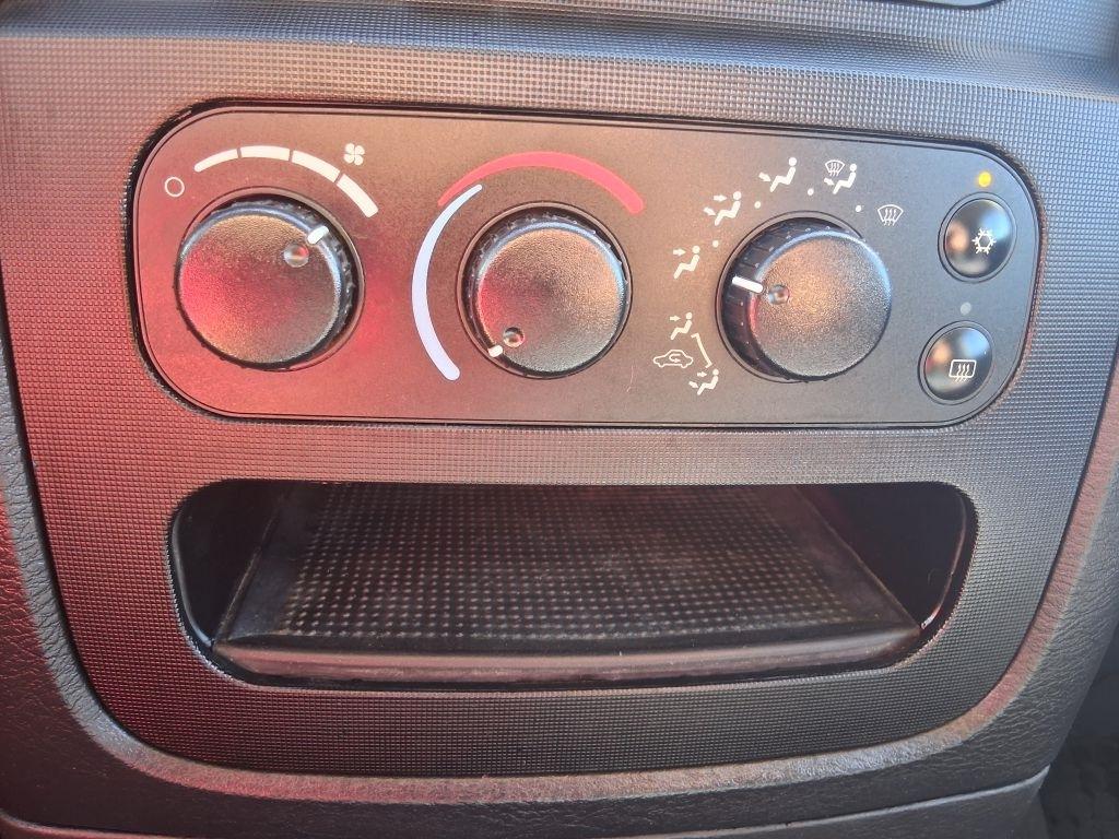 Dodge Ram 1500  2004