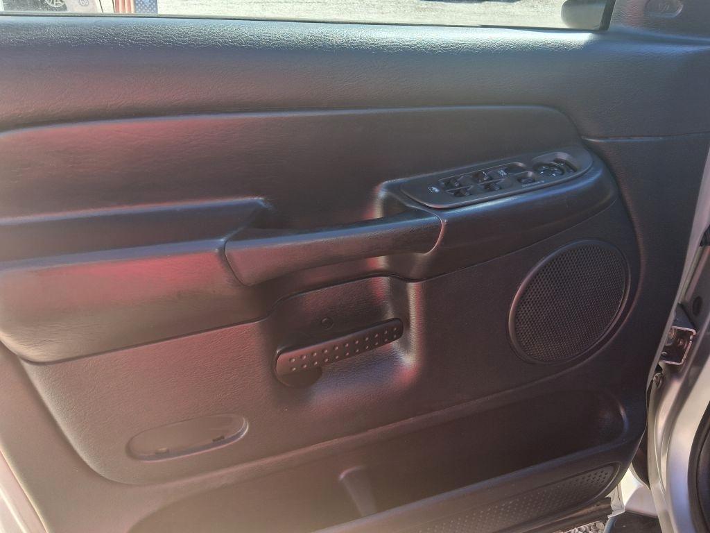 Dodge Ram 1500  2004