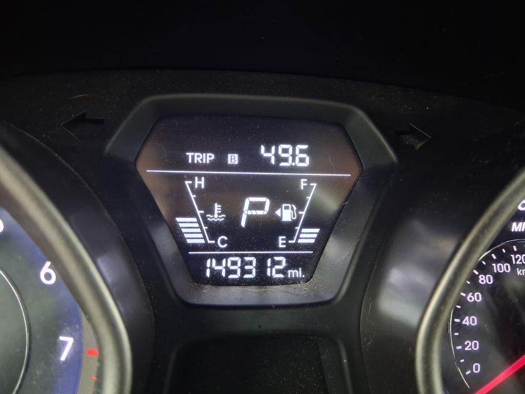Hyundai Elantra  2015