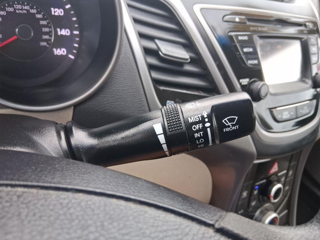 Hyundai Elantra  2015