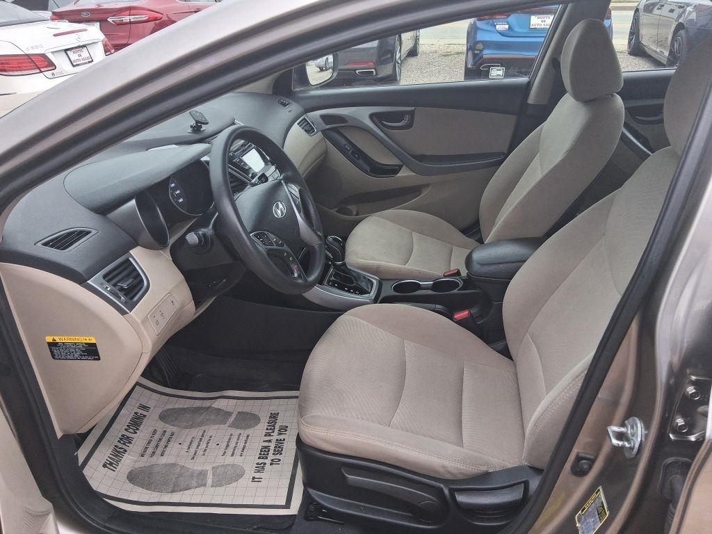 Hyundai Elantra  2015