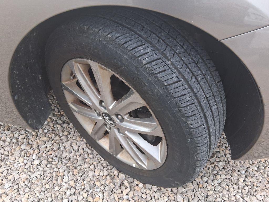 Hyundai Elantra  2015