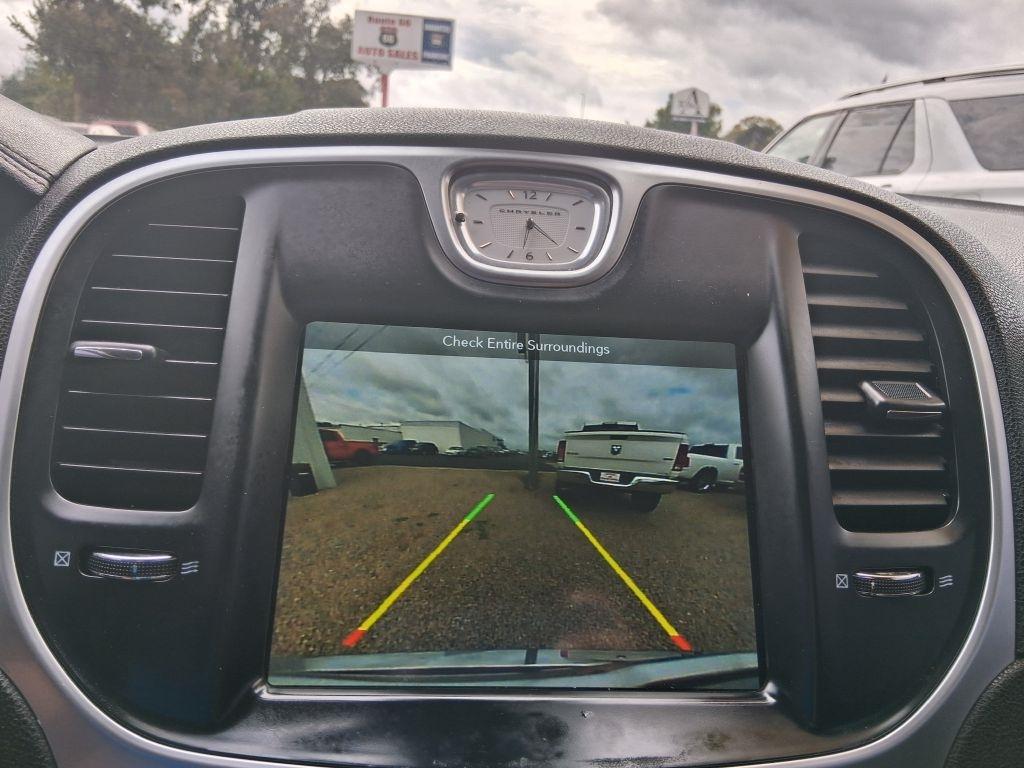 Chrysler 300  2018