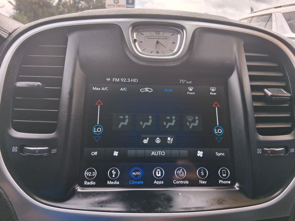 Chrysler 300  2018