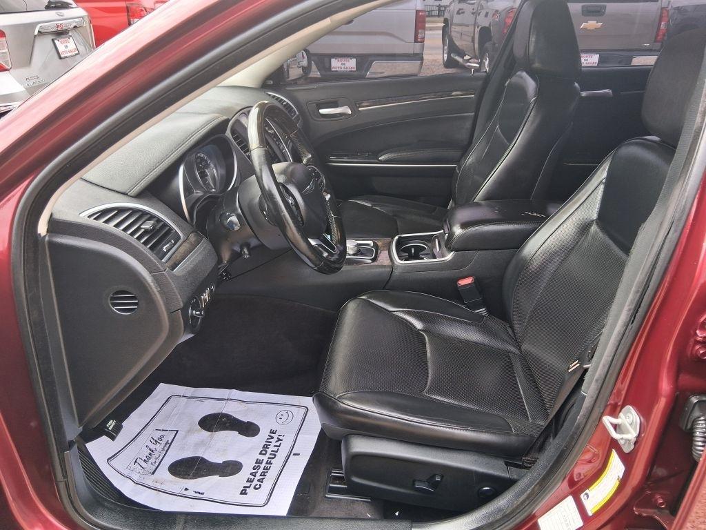 Chrysler 300  2018
