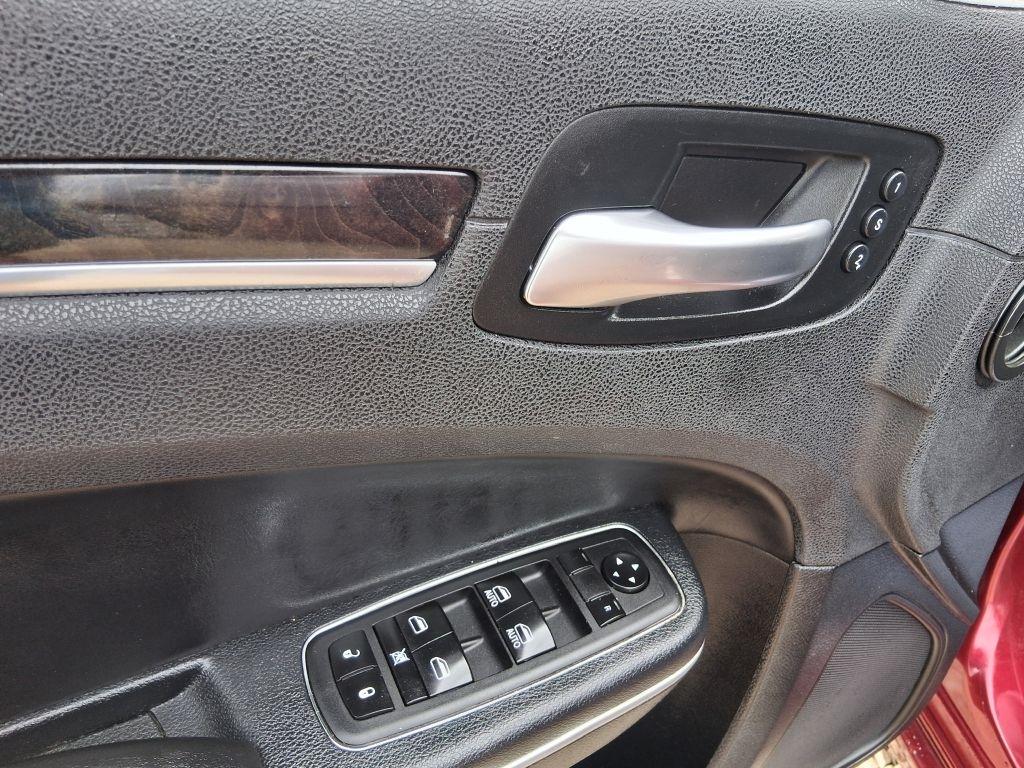 Chrysler 300  2018